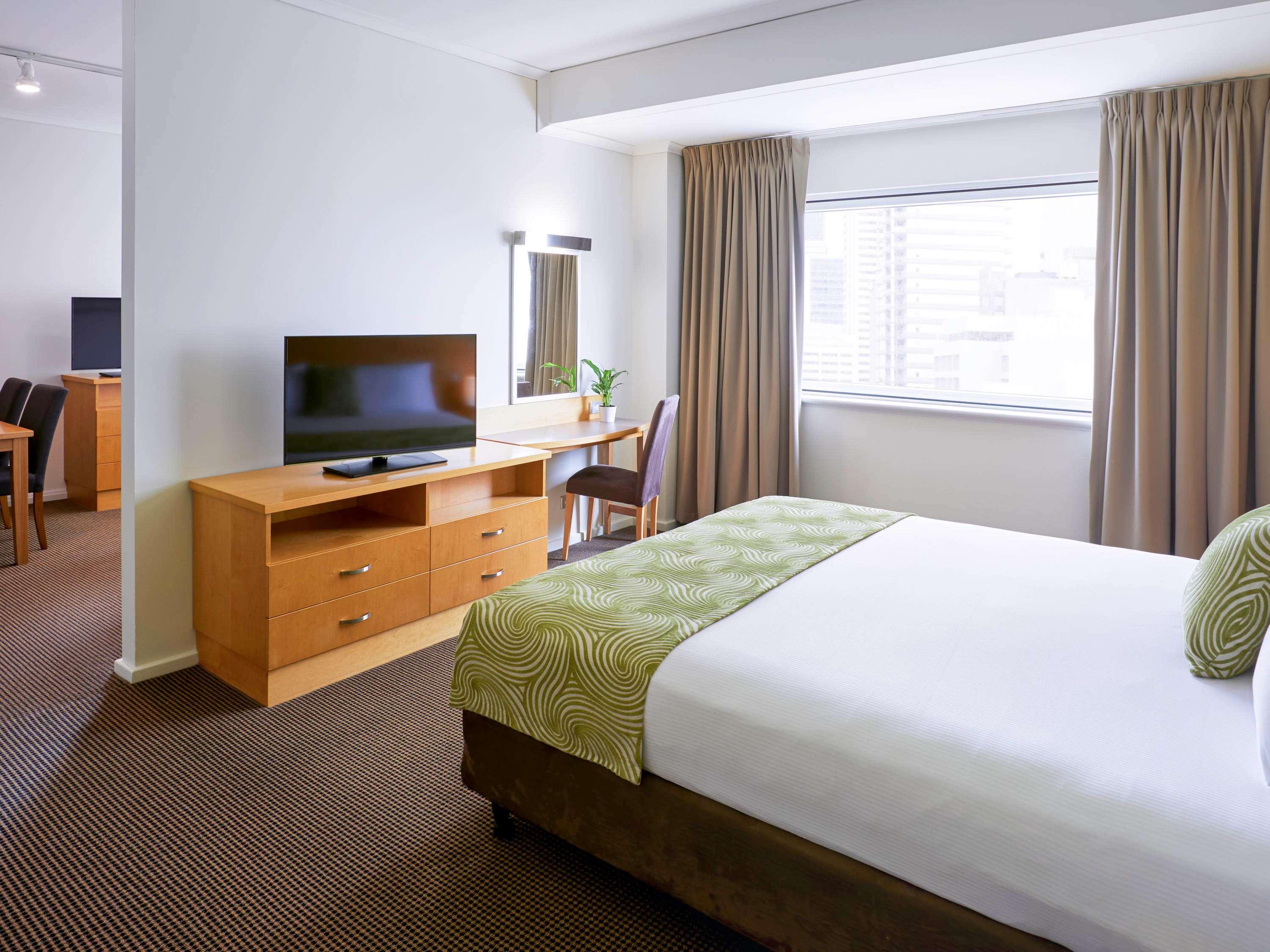 Novotel Perth Langley Kültér fotó