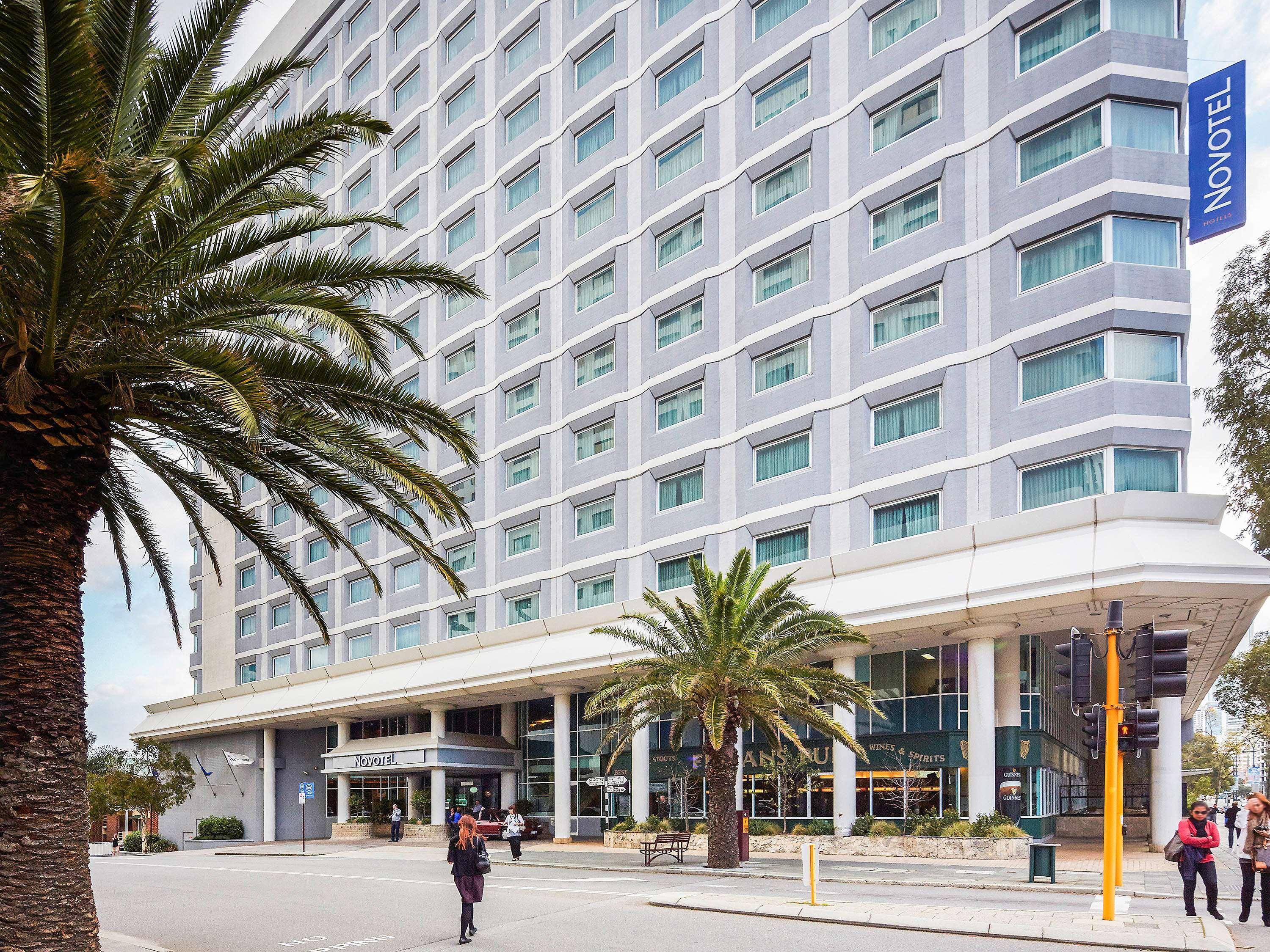 Novotel Perth Langley Kültér fotó