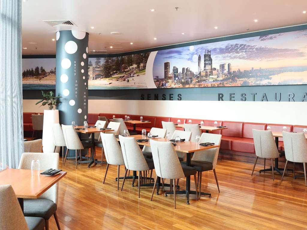 Novotel Perth Langley Kültér fotó