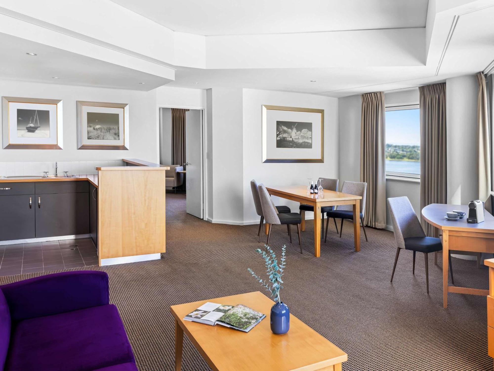 Novotel Perth Langley Kültér fotó