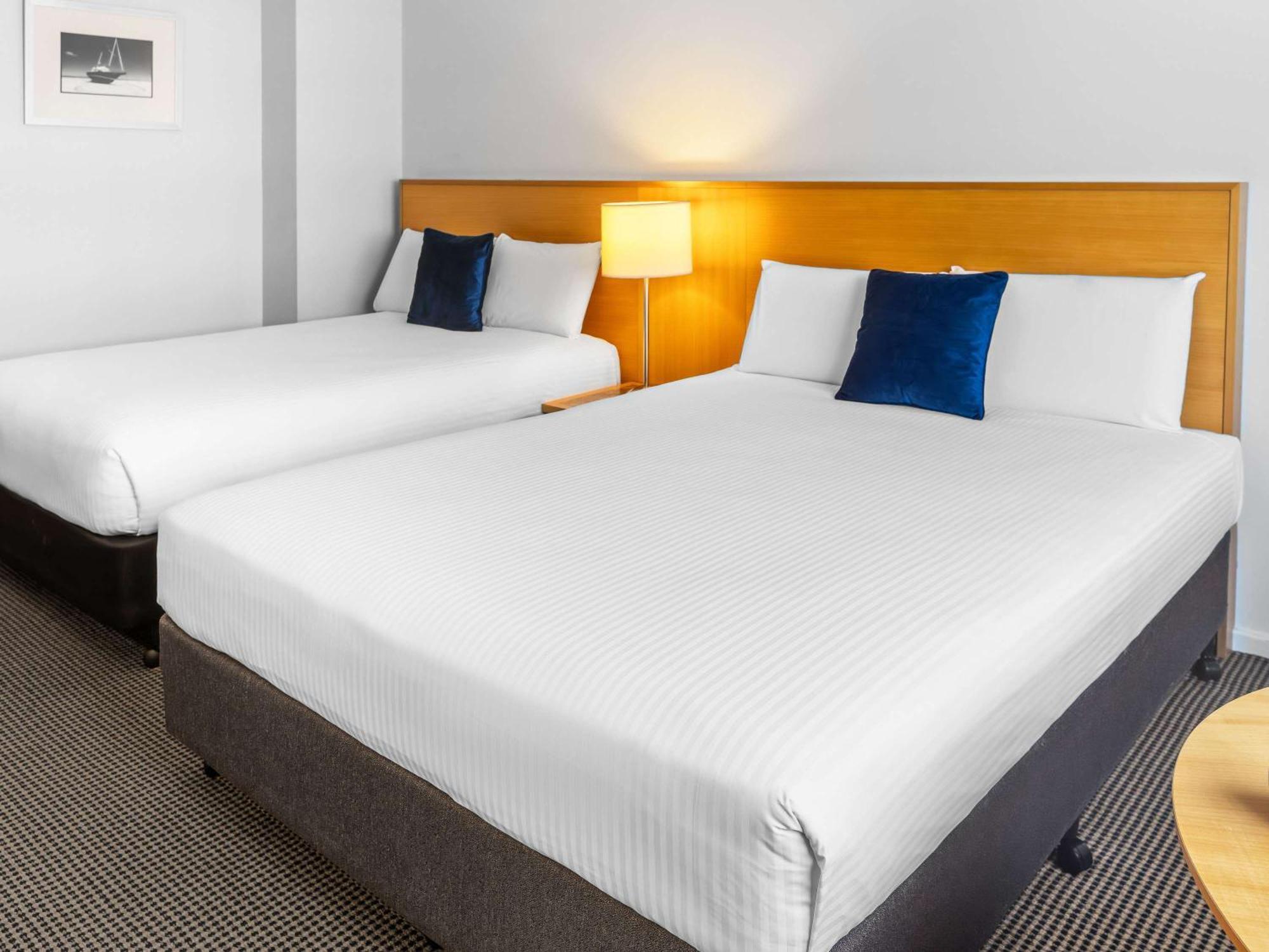Novotel Perth Langley Kültér fotó
