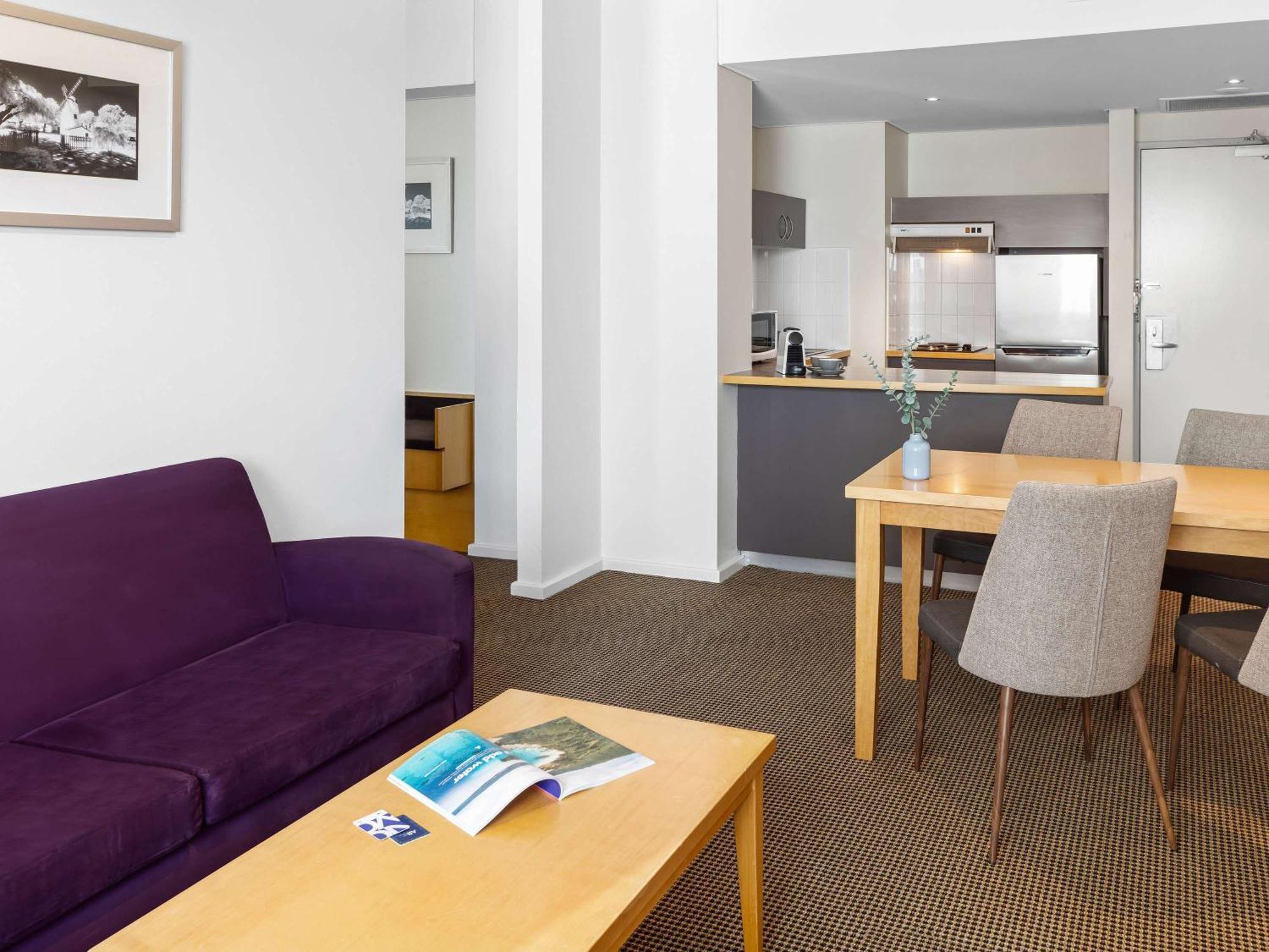 Novotel Perth Langley Kültér fotó