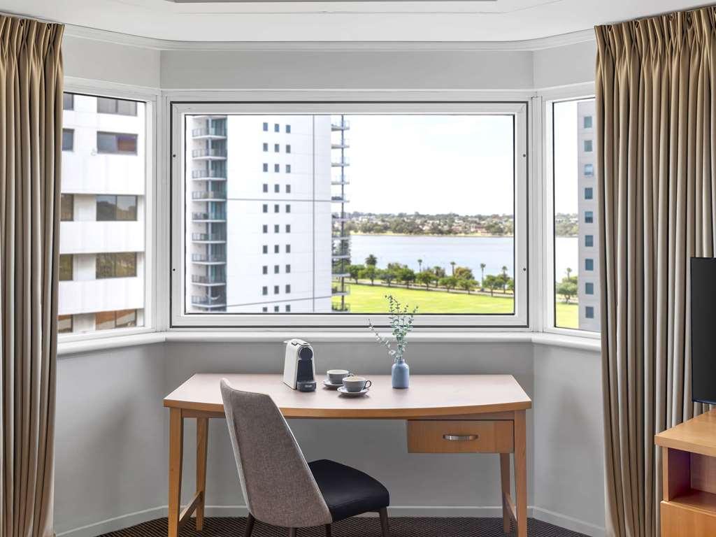 Novotel Perth Langley Szoba fotó