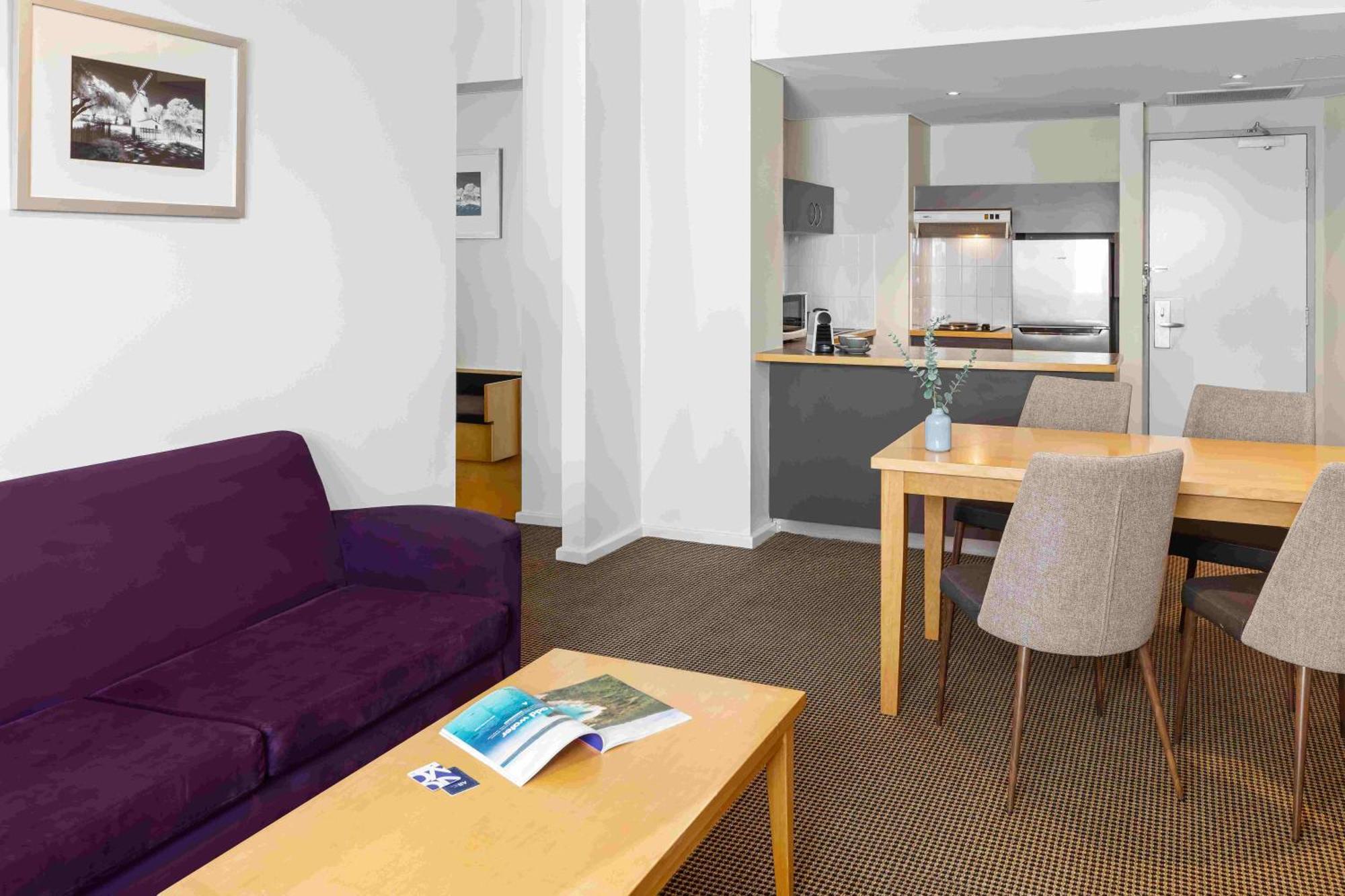 Novotel Perth Langley Kültér fotó